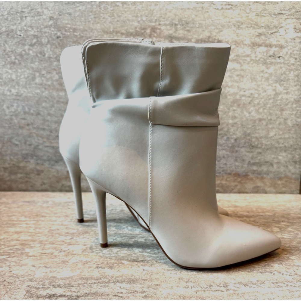 Jessica Simpson Lerona Ivory White Heeled Booties Sexy Glam NYE Going Out Sz 8.5